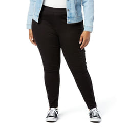 Levi Strauss Signature Gold Women's Totally Shaping Pull-on Skinny Jeans Available in Plus Size  Noir  10 Medium