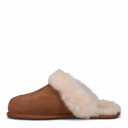 UGG Women's Scuffette Ii Slipper  Chestnut  10