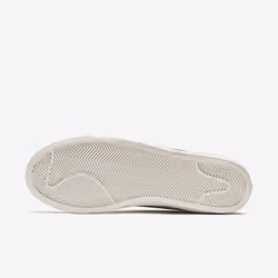 Nike BQ6806-100 athletic shoes Male