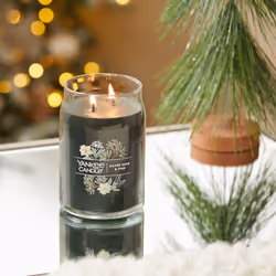 Yankee Candle Silver Sage & Pine Scented  Signature 20oz Large Jar 2-Wick Candle  Over 60 Hours of Burn Time  Christmas | Holiday Candle