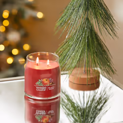 Yankee Candle Red Apple Wreath Scented  Signature 13oz Medium Jar 2-Wick Candle  Over 35 Hours of Burn Time  Christmas | Holiday Candle