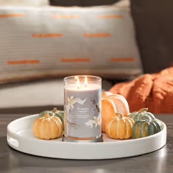 Yankee Candle Smoked Vanilla & Cashmere Scented  Signature 20oz Large Tumbler 2-Wick Candle  Over 60 Hours of Burn Time