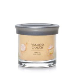 Yankee Candle Vanilla Cupcake Scented  Signature 4.3oz Small Tumbler Single Wick Candle  Over 20 Hours Burn Time  Perfect for Home Decor