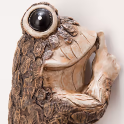 - Keep Quiet Frog Tree Peeker - Durable Polyresin Animal New