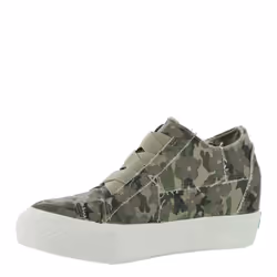 Blowfish Malibu Women's Mamba Sneaker Natural Love Not War 7