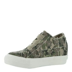 Blowfish Malibu Women's Mamba Sneaker Natural Love Not War 7