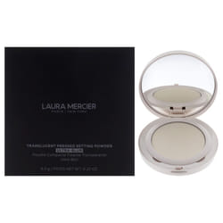 Translucent Pressed Setting Powder Ultra Blur - Translucent by Laura M