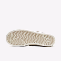 Nike CZ1055-100 athletic shoes Female