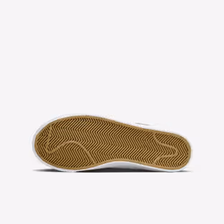 Nike DA4086-100 athletic shoes