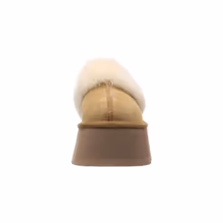 UGG Women's Funkette Slipper  Chestnut  10