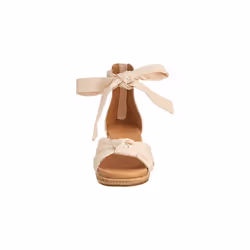 UGG Women's Yarrow Sandal  Natural Canvas  10