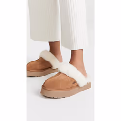 UGG Women's Disquette Slipper  Chestnut  8