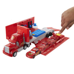 Disney Pixar Cars Transforming Mack Playset 2-in-1 Toy Truck