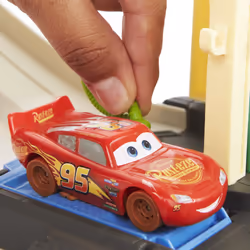 Disney Pixar Cars Race & Go Playset - Additional view 4