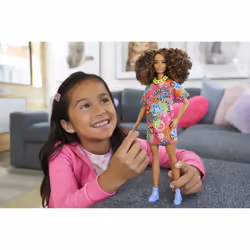 Barbie Fashionistas Doll #201 - Additional view 2
