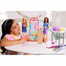 Barbie Make & Sell Boutique Playset with Brunette Doll, Foil Design Tools, Clothes & Accessories - Additional view 5