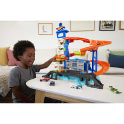 Hot Wheels City Attacking Shark Escape SIOC, playset