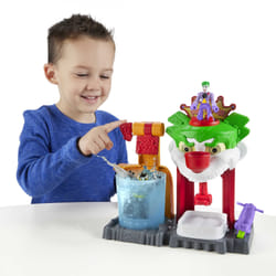 Fisher-Price Imaginext DC Super Friends Color Changers The Joker Funhouse