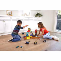 Hot Wheels Monster Trucks ARENA SMASHERS Tiger Shark Spin-Out Challenge