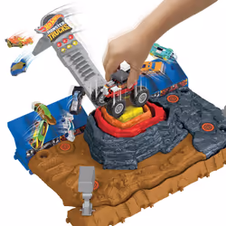 Hot Wheels Monster Trucks HOT WHEELSMonster Trucks Arena Smashers BONE SHAKER ULTIMATE CRUSH YARD Playset