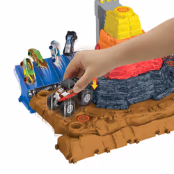 Hot Wheels Monster Trucks HOT WHEELSMonster Trucks Arena Smashers BONE SHAKER ULTIMATE CRUSH YARD Playset - Additional view 4