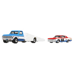 Hot Wheels Car Culture: Team Transport '66 Chevelle & '72 Chevy Ramp Truck