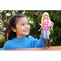 Barbie Mysteries: The Great Horse Chase “Malibu” Doll with Riding Clothes & Accessories - Additional view 8