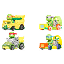 Hot Wheels RacerVerse, Set of 4 Die-Cast Cars with Pop Culture Characters as Drivers