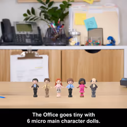 Polly Pocket x The Office Best Boss Mug Compact, Dunder Mifflin Character Set Collectible Toy - Additional view 8