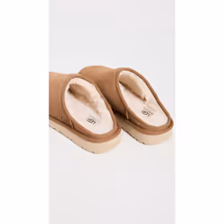 UGG Men's Classic Slip-On Boot  Chestnut  9