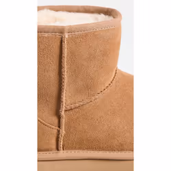 UGG Women's Classic Mini Platform Boot  Chestnut  9
