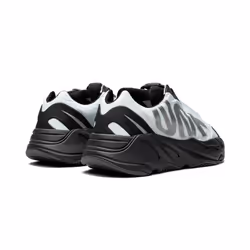 adidas Mens Yeezy Boost 700 MNVN GZ0711 Blue Tint - Size 9