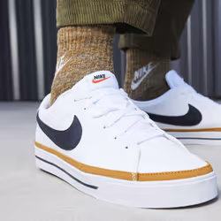 Nike DH3162-100 athletic shoes Male