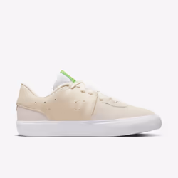 Nike DM3383-103 athletic shoes Female