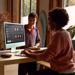 Apple iMac 24-inch with Retina 4.5K display: M4 chip with 10‑core CPU and 10‑core GPU, 16GB, 256GB SSD - Silver - Additional view 5