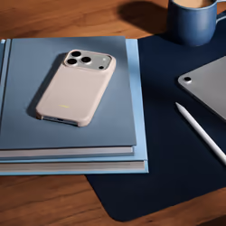 Apple Beats iPhone 17 Pro Case with MagSafe and Camera Control – Lime Stone - Additional view 3