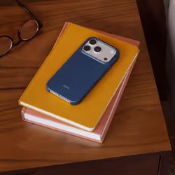 Apple Beats iPhone 17 Pro Case with MagSafe and Camera Control – Bedrock Blue - Additional view 3