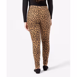 Levi Strauss Signature Gold Women's Totally Shaping Pull-on Skinny Jeans Available in Plus Size  26 Short