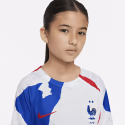 Nike DM9621-100