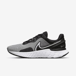 Nike DD0490-101 athletic shoes Male