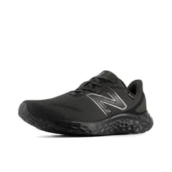 New Balance Men's Fresh Foam Arishi V4 Running Shoe  Black/Black  7.5