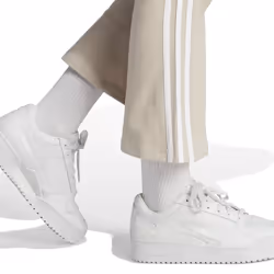 adidas Originals Women's Adicolor Classics 3-Stripes 7/8 Flare Legging