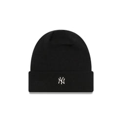 New Era Men's Metallic Badge Cuff Beanie ~ New York Yankees black