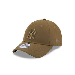 New Era Mens MLB Adjustable 9Forty Quilted Cap ~ New York Yankees olive