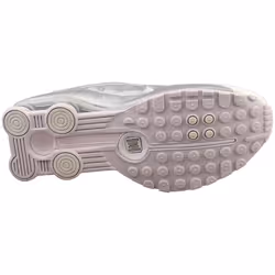 Nike Shox R4 Womens Fashion Trainers in White Silver - 3.5 UK