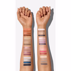 Revlon ColorStay Day to Night Eyeshadow Quad 500 Addictive 4.8g - Additional view 5