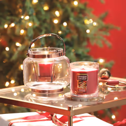Yankee Candle Sparkling Cinnamon Scented  Classic 7oz Small Tumbler Single Wick Candle  Over 35 Hours of Burn Time