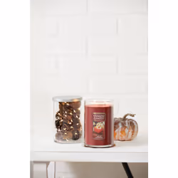 Yankee Candle Apple Pumpkin Scented  Classic 22oz Large Tumbler 2-Wick Candle  Over 75 Hours of Burn Time