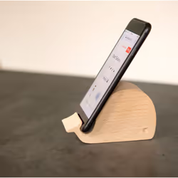 Kikkerland Whale Beechwood Phone Stand