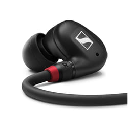 SENNHEISER IE 40 PRO  molded in ear dynamic monitors (Black)